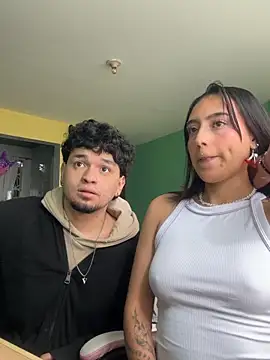 hotlatinocouple   online show from 05/27/26, 08:27