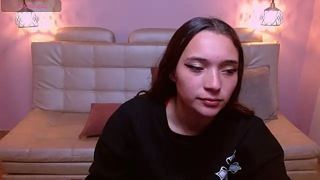 Marianne Cam online show from 06/11/26, 01:30