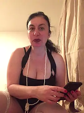 Lizzaa80 online show from 04/27/26, 08:18