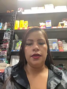 MIA ROSSEEE online show from 05/15/26, 10:35