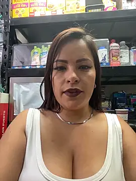 MIA ROSSEEE online show from 05/28/26, 01:17