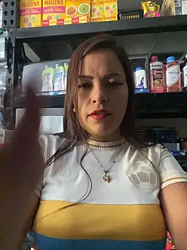 Snapshot of MIA_ROSSEEE chatting on 06/11/26, 07:22 MIA ROSSEEE online show from 06/11/26, 07:22