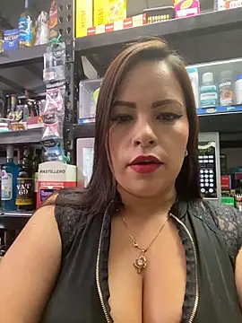 MIA ROSSEEE online show from 05/09/26, 01:36