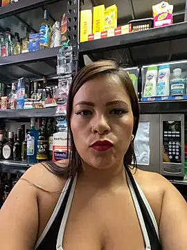MIA ROSSEEE online show from 05/08/26, 02:43