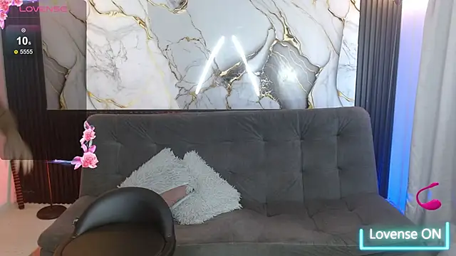 naughtty doll online show from 04/15/26, 06:34