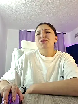 Snapshot of Celestee_21 chatting on 05/31/26, 08:20 Celestee 21 online show from 05/31/26, 08:20