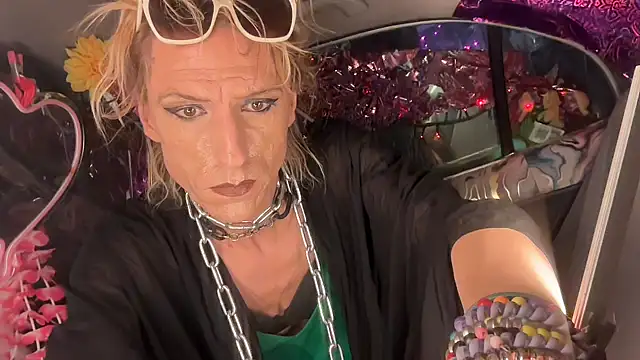 TgirlBrat online show from 06/19/26, 02:17