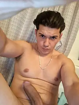 alexis21223 online show from 04/18/26, 07:00