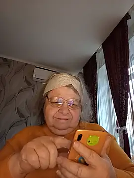 Snapshot of MartaMia68 chatting on 06/03/26, 05:06 MartaMia68 online show from 06/03/26, 05:06