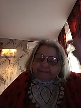 Snapshot of MartaMia68 chatting on 06/04/26, 05:17 MartaMia68 online show from 06/04/26, 05:17