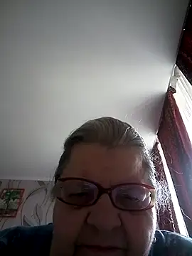 Snapshot of MartaMia68 chatting on 04/13/26, 07:23 MartaMia68 online show from 04/13/26, 07:23