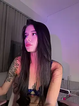 Snapshot of Giiasteele chatting on 04/19/26, 12:11 Giiasteele online show from 04/19/26, 12:11