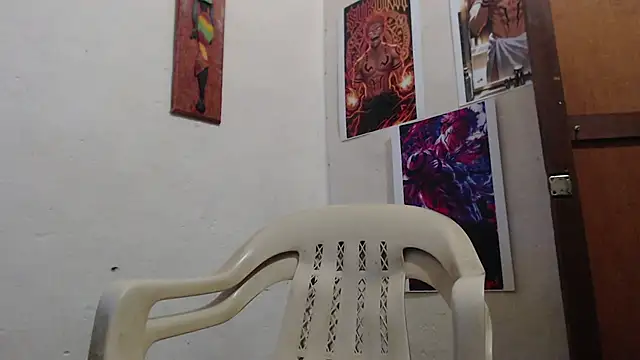 Snapshot of nicolas_valmont chatting on 05/28/26, 12:07 nicolas valmont online show from 05/28/26, 12:07