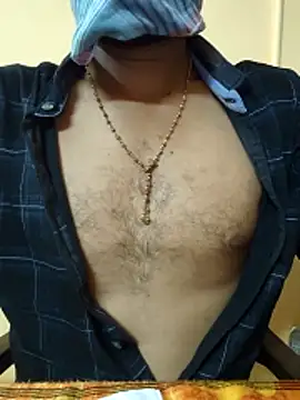 bullhottamil online show from 04/11/26, 03:59