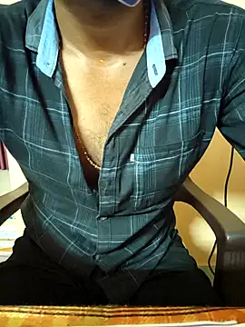 bullhottamil online show from 04/15/26, 02:43