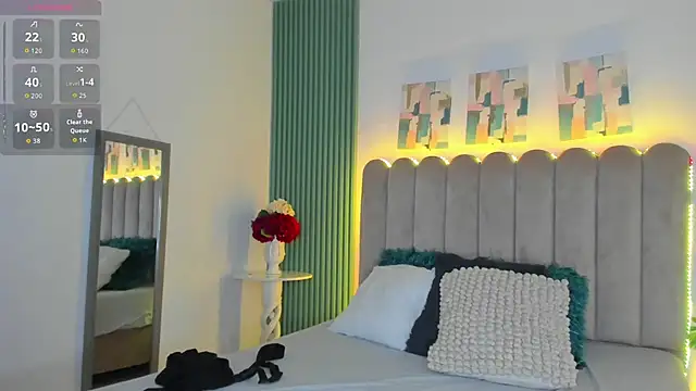 Layla amirah online show from 04/30/26, 02:40
