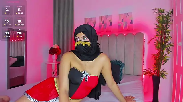 Layla amirah online show from 05/05/26, 02:58