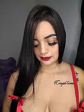 Snapshot of Luna_scarllet8 chatting on 05/13/26, 03:24 Luna scarllet8 online show from 05/13/26, 03:24