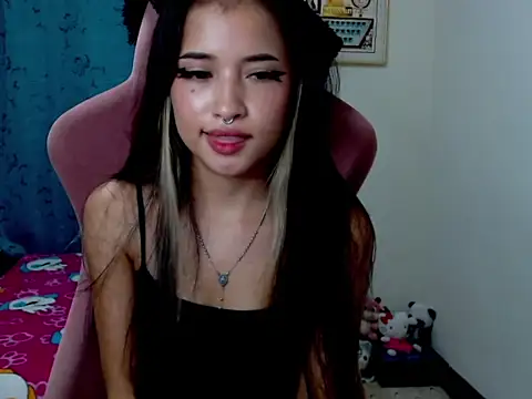 Snapshot of lau_ri chatting on 04/09/26, 06:19 lau ri online show from 04/09/26, 06:19