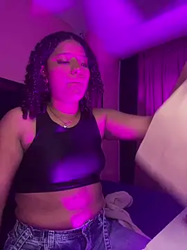 Snapshot of canela_sweet5 chatting on 04/14/26, 02:49 canela sweet5 online show from 04/14/26, 02:49