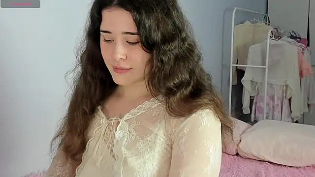 Snapshot of ChloeBlisss chatting on 05/21/26, 03:37 ChloeBlisss online show from 05/21/26, 03:37