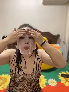xxxlu886 online show from 04/23/26, 03:13