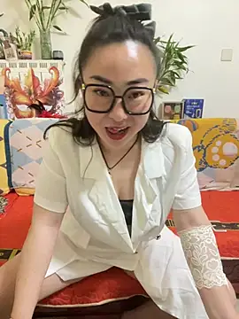 xxxlu886 online show from 04/13/26, 01:15