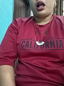 Snapshot of bhabhi-lovely chatting on 04/29/26, 02:27 bhabhi-lovely online show from 04/29/26, 02:27