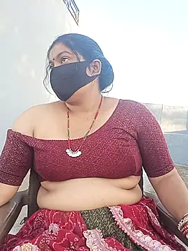 bhabhi-lovely online show from 04/13/26, 12:31