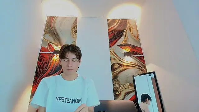 RAPHAEL NYON1 online show from 05/20/26, 03:47