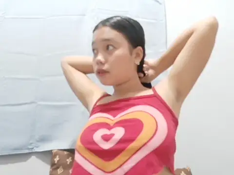 Snapshot of Pinaysweetgirl chatting on 06/16/26, 06:46 Pinaysweetgirl online show from 06/16/26, 06:46