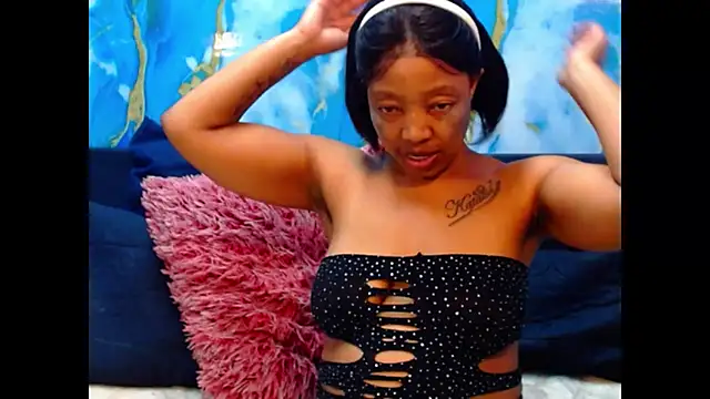 choclatelips xxx online show from 06/25/26, 07:57