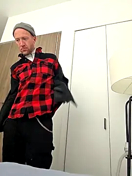 rawanduncut4u online show from 04/10/26, 11:01