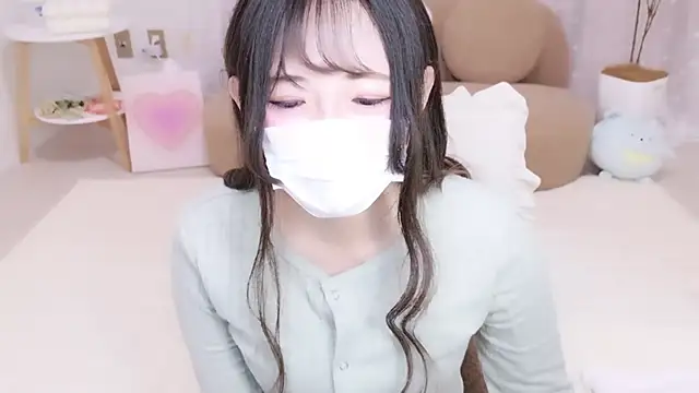 Satomi nn online show from 04/18/26, 12:13