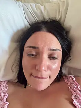 LucyHotty  online show from 05/25/26, 11:09