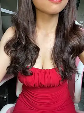Snapshot of mayha11 chatting on 04/19/26, 03:07 mayha11 online show from 04/19/26, 03:07