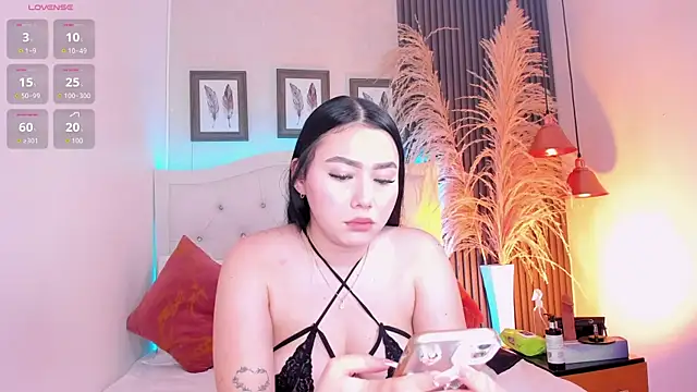 kitty bluuee online show from 07/06/26, 04:08