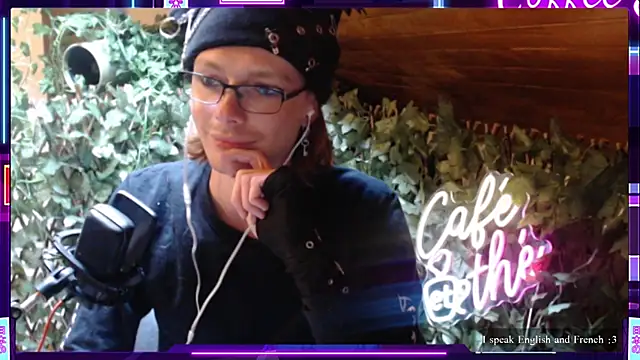 SkinnyAlex1312 online show from 04/14/26, 03:28