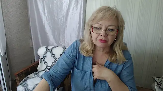 LavandaMay online show from 04/29/26, 10:52
