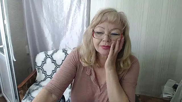 LavandaMay online show from 04/30/26, 08:10