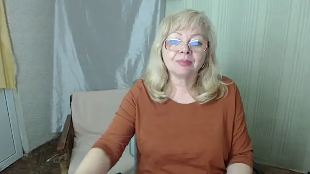 LavandaMay online show from 05/12/26, 07:20