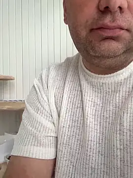 Snapshot of elysmay chatting on 04/14/26, 07:35 elysmay online show from 04/14/26, 07:35