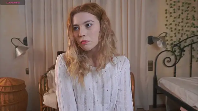 SonyaCubine online show from 04/15/26, 11:59