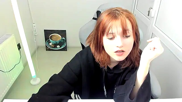 GoldenKiss online show from 05/17/26, 07:08