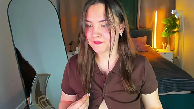 Snapshot of Nelie_Evans chatting on 06/11/26, 05:10 Nelie Evans online show from 06/11/26, 05:10