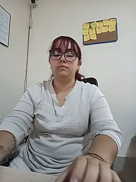 AliceScoot  online show from 06/03/26, 06:12