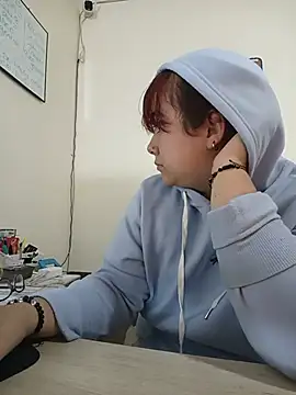 AliceScoot  online show from 05/26/26, 06:06