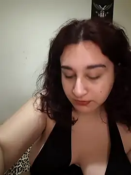 atesli zumra online show from 04/12/26, 09:07