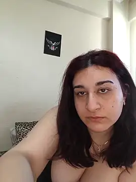 atesli zumra online show from 04/18/26, 11:56