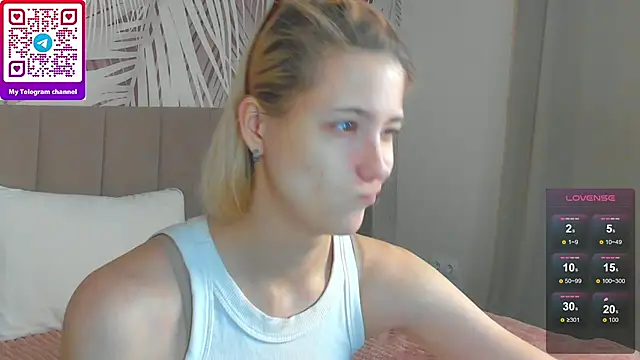 Lizzyvega online show from 05/14/26, 01:57
